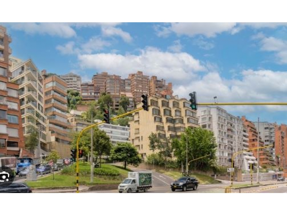 Bogota vendo apartamento penthousse en chico area 327 mts — foto 3