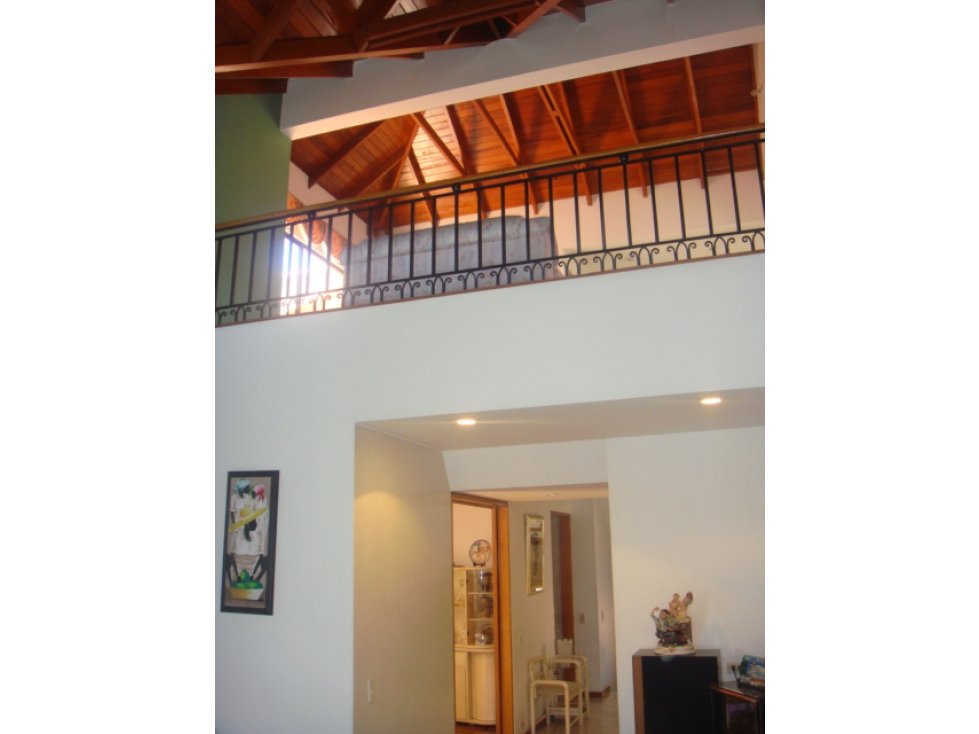 Bogota vendo casa en gratamira area 295 mts — foto 4