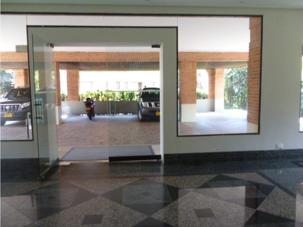 Bogota venta apartamento en santa barbara alta 305 mts — foto 2