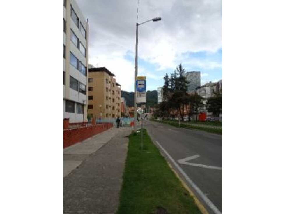 Bogota vendo apto remodelado santa barbara area 257 mts — foto 6