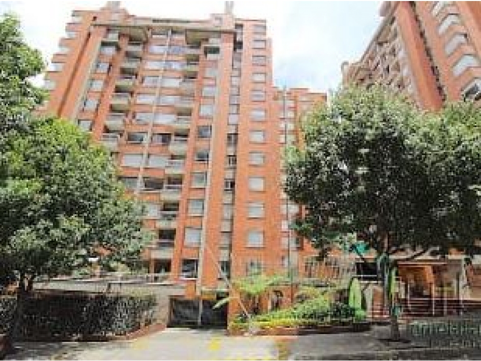 Bogota vendo apartamento en bella suiza alta area 200 mts — foto 2