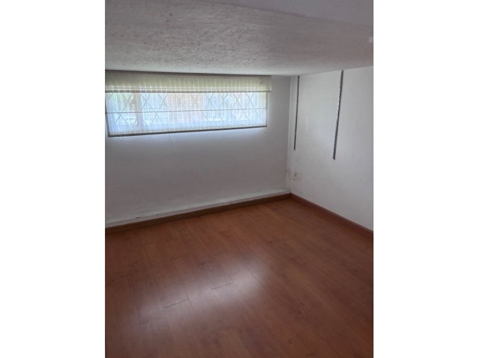 Bogotá, vendo casa en barrio San Nicolás de 151 metros — foto 5
