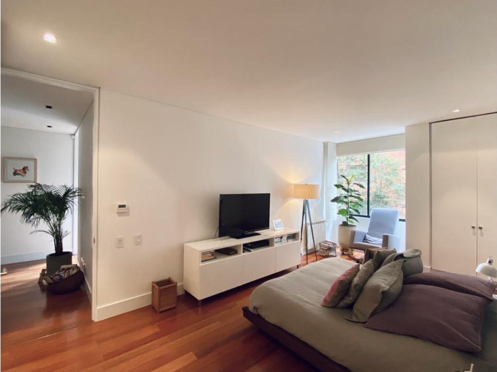 Bogota arriendo apartamento en rosales 159 mts — foto 6