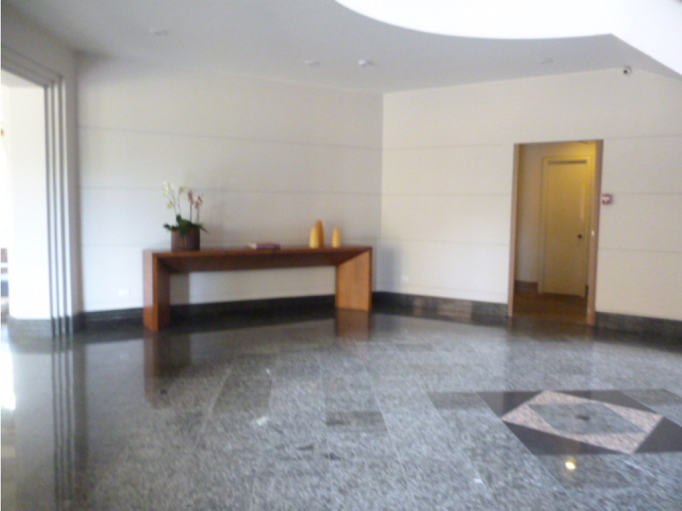Bogota venta apartamento en santa barbara alta 305 mts — foto 3