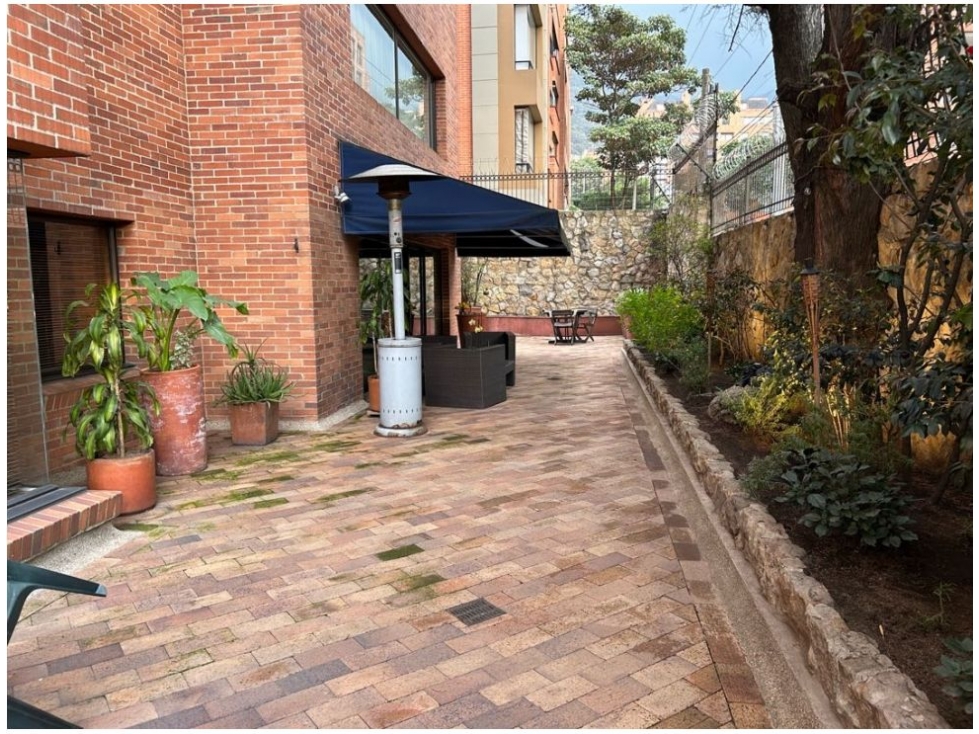 Bogota venta apartamento Rosales bajo 264 mts — foto 4