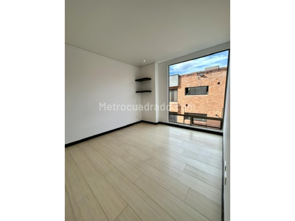 Bogota alquiler apartaestudio en santa paula 50 mts — foto 4