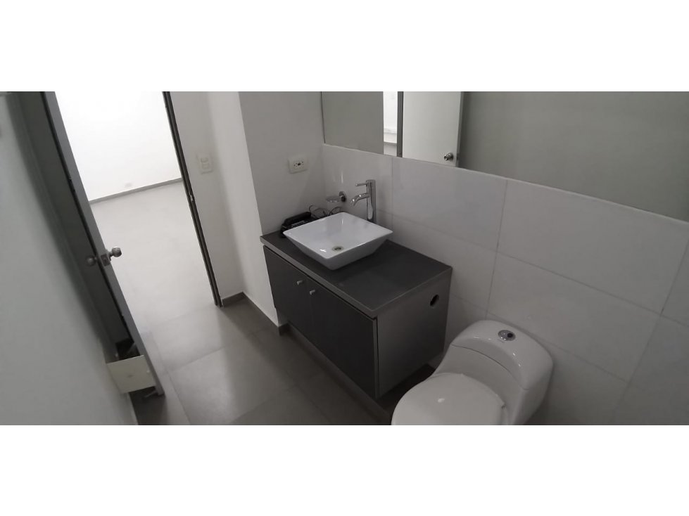 ARRIENDO CONSULTORIO GLOBAL MEDICAL CENTER CALLE 116 — foto 4