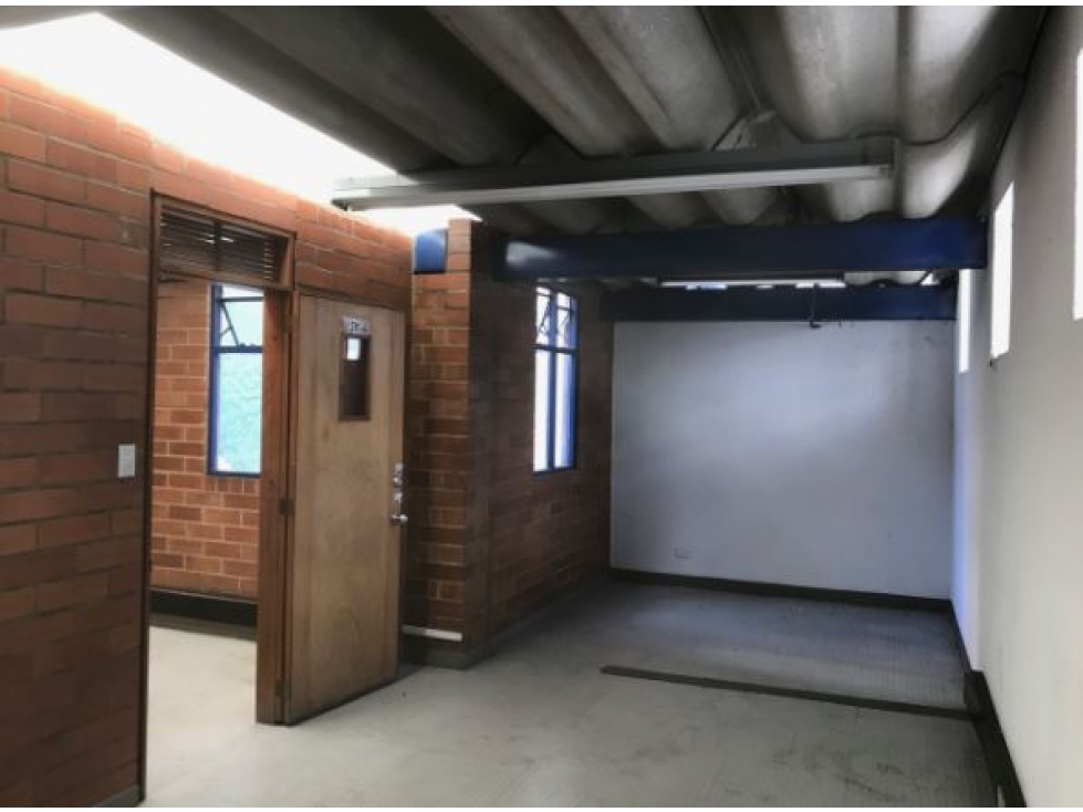 Bogota vendo edificio de 2 casas unidas en chapinero central 2.135 mts — foto 6