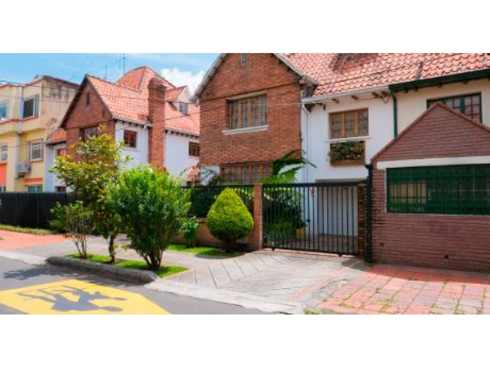 Bogota vendo casa remodelada en la soledad area 300 mts — foto 2