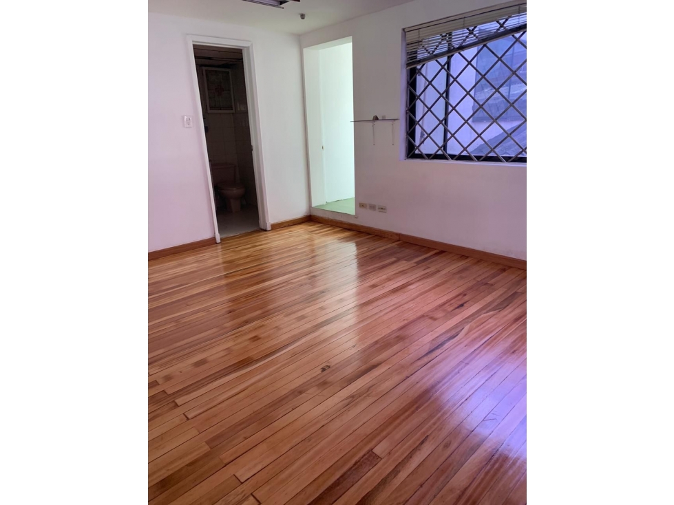 Bogota venta casa en la castellana para inversión area 237.30 mts — foto 6