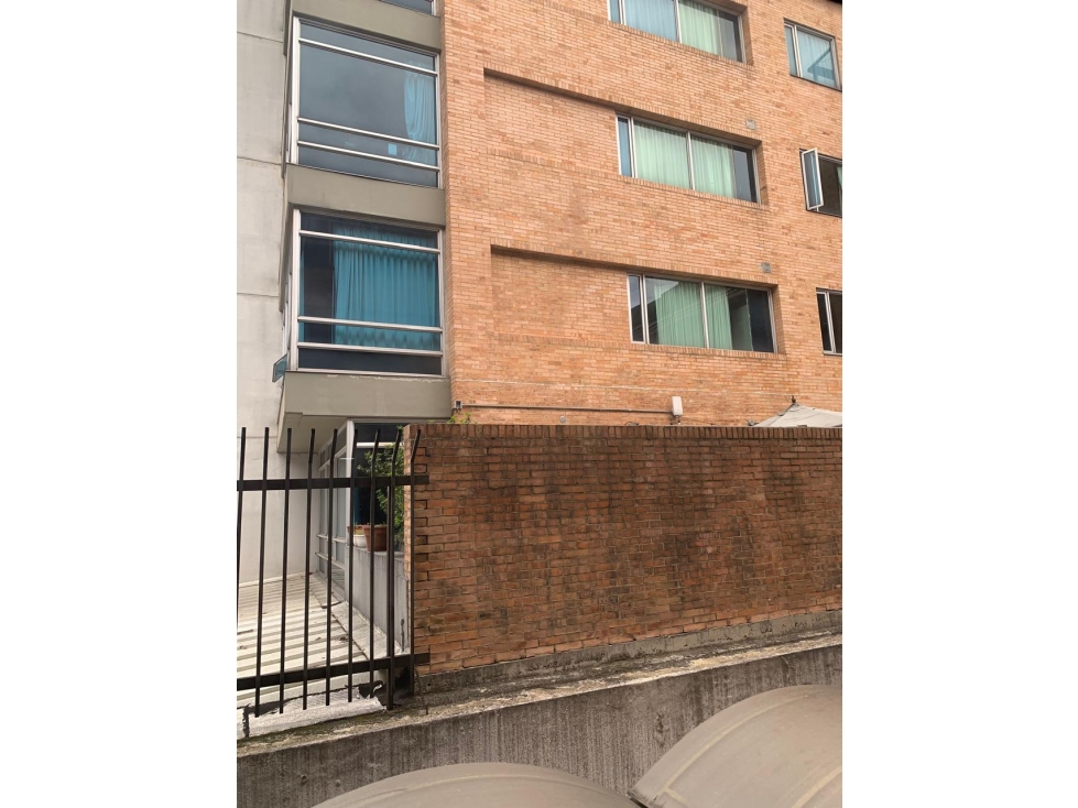 Bogota vendo oficina en chico area 38 mts