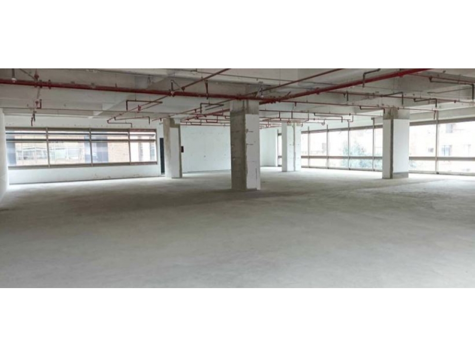 Bogota arriendo oficina en chico area 758 mts