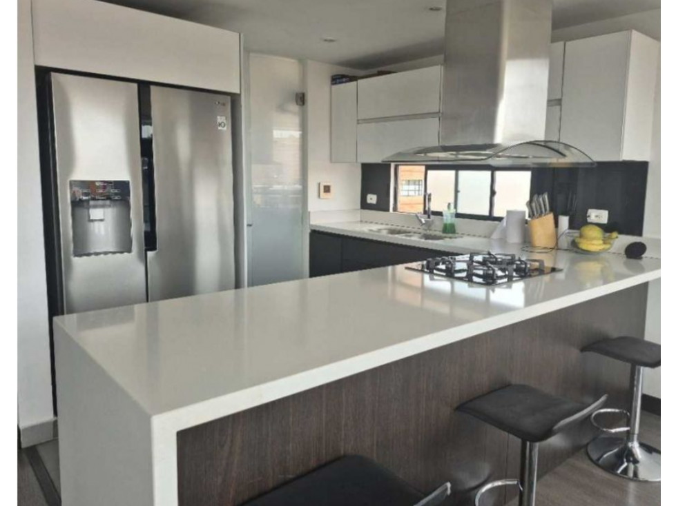Bogota venta apartamento en San Patricio 135 mts — foto 6
