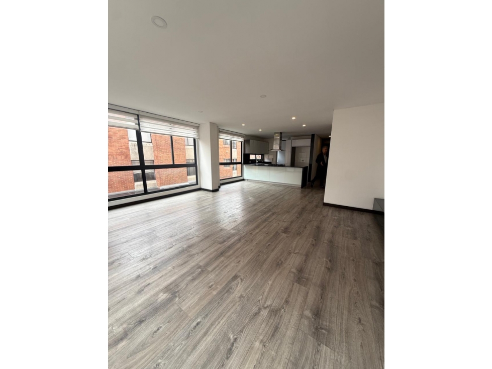Bogota venta apartamento en chico navarra 135 mts — foto 2