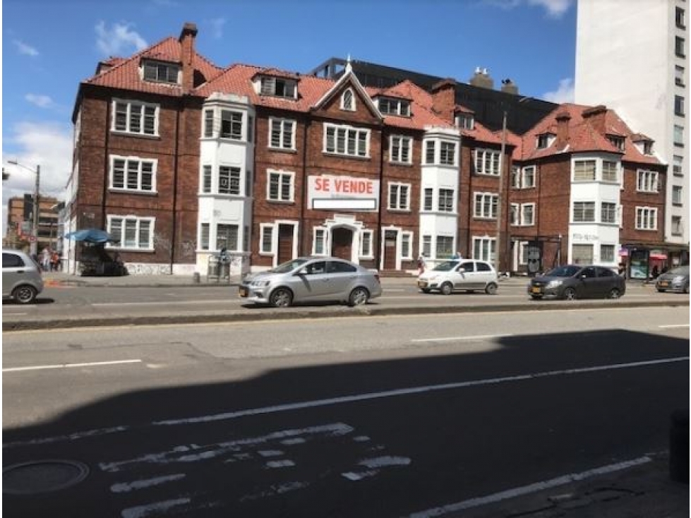 Bogota vendo edificio de 2 casas unidas en chapinero central 2.135 mts