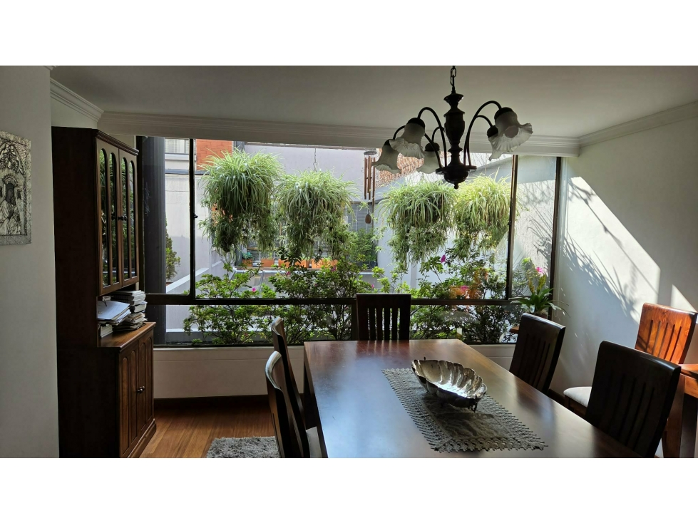 Bogota venta apartamento en Santa Bárbara Baja 258 mts