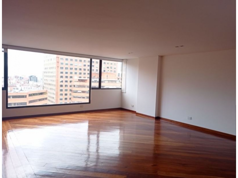 Bogota vendo apartamento en rosales area 240 mts — foto 4