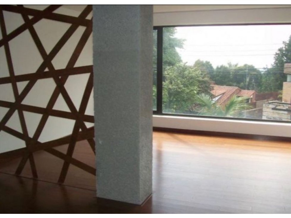 Bogota vendo apartamento remodelado chico alto area 247 mts — foto 3
