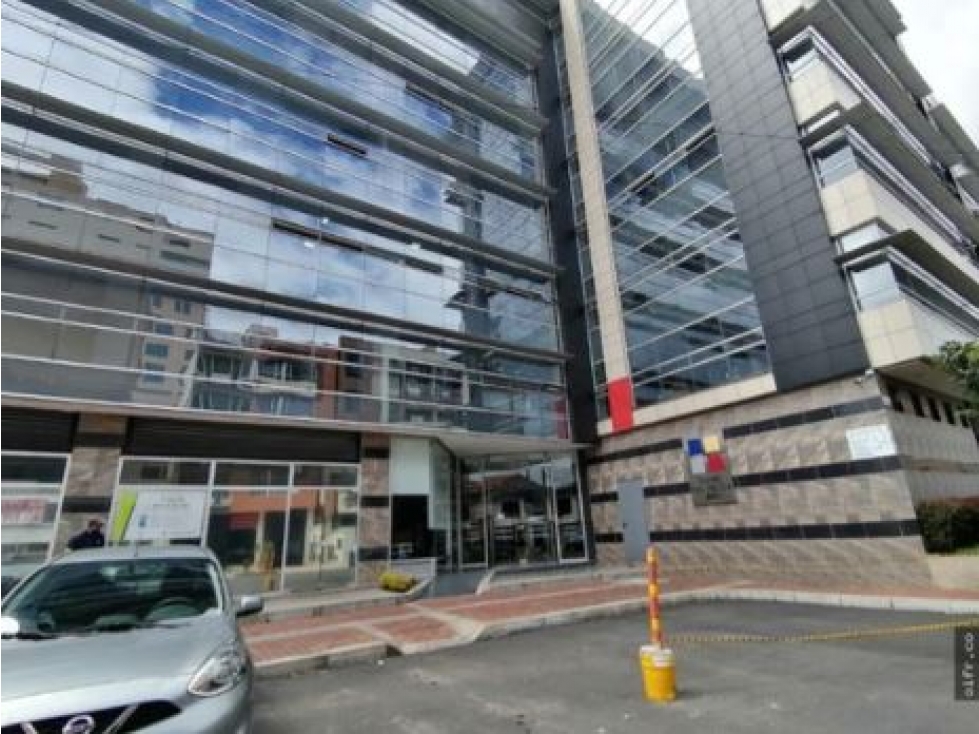 Bogotá, vendo oficina en los andes torre del reloj area 55 mts