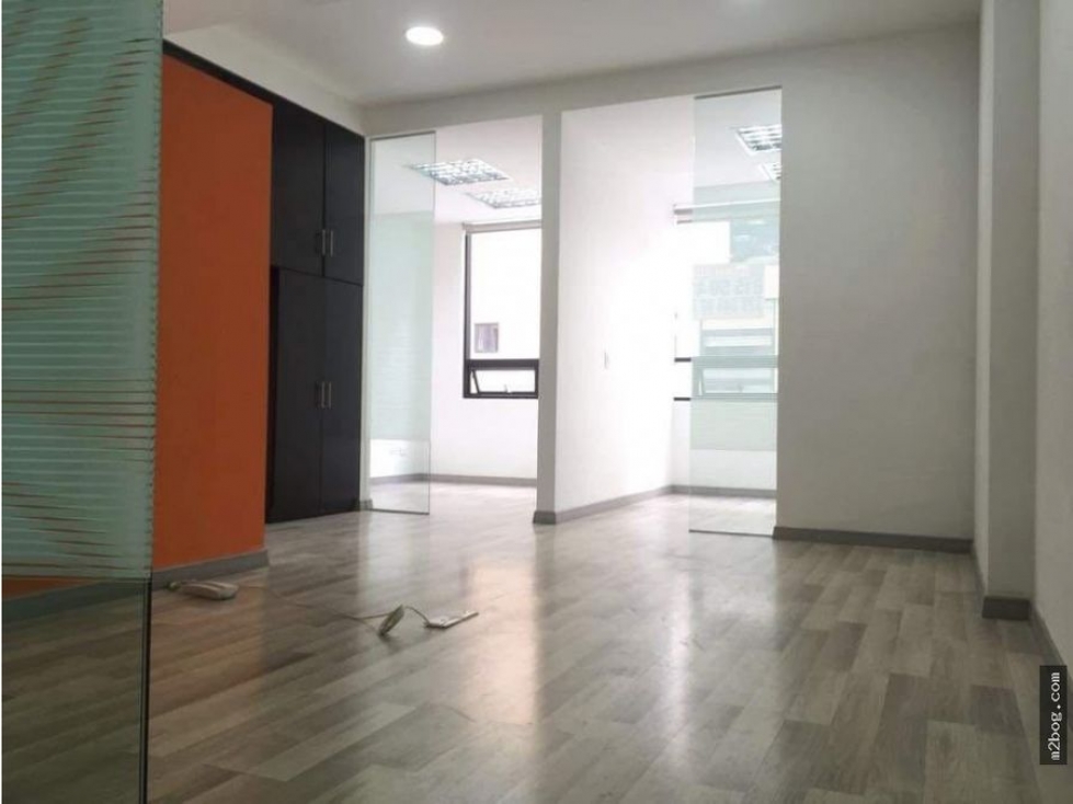 Bogota arriendo oficina en chico area 55 mts