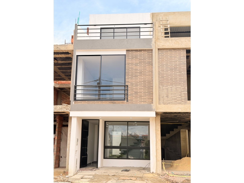 CASA URBANA EN VENTA EN COTA CONJUNTO CERRADO $560.000.000 — foto 2