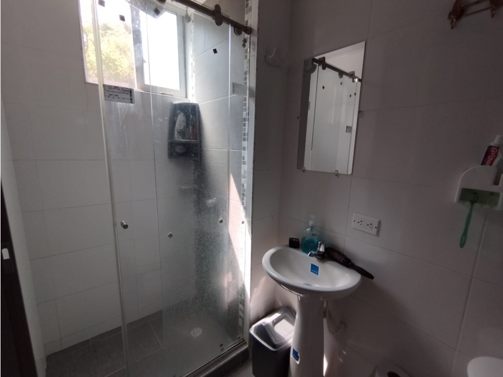 CASA EN CONDOMINIO CON PISCINA RICAURTE — foto 5