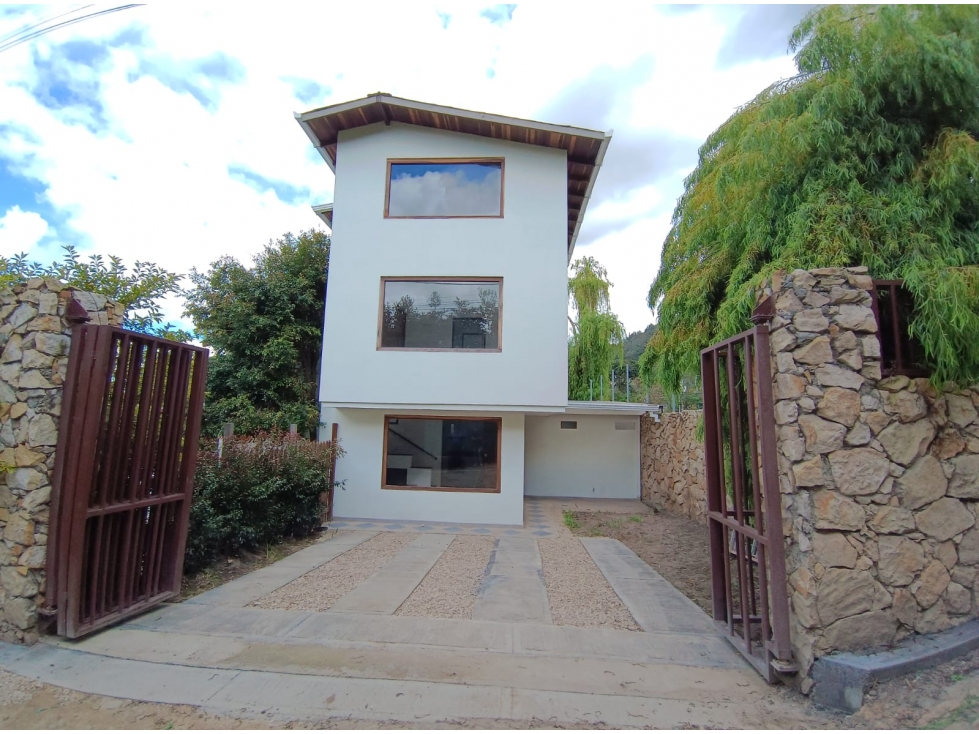 ARRIENDO $ 3.200.000 o VENTA Casa Rural para estrenar Cota — foto 2