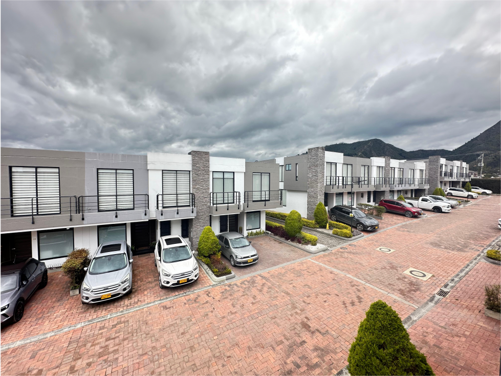 Venta Casa conjunto cerrado Cota