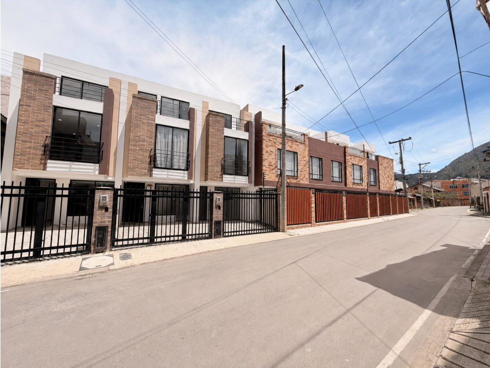Venta Casa Urbana Cota Centro para estrenar