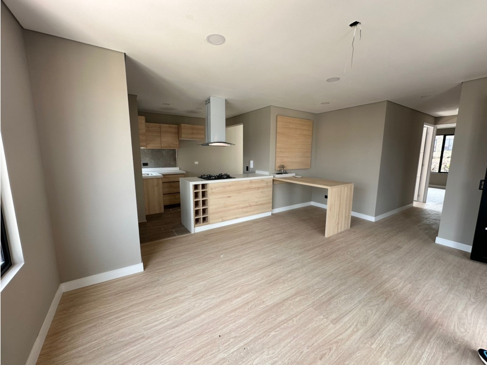 APARTAMENTO PARA ESTRENAR CON PARQUEADERO EN COTA