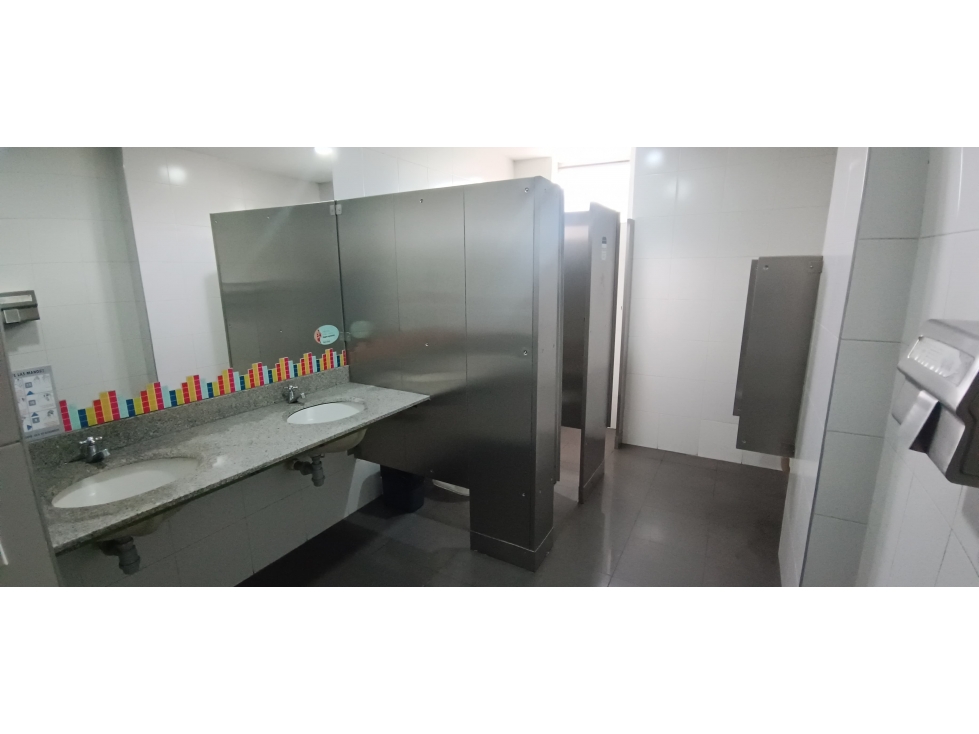 Oficina comercial en VENTA zona industrial Cota - 6
