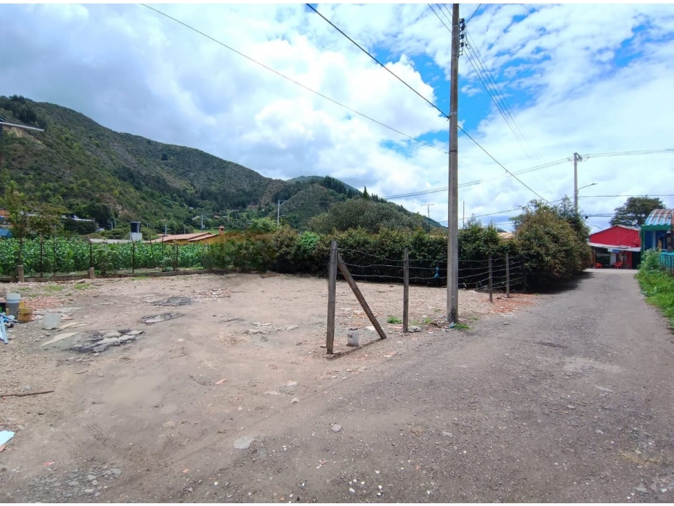 VENDO LOTE USO RECIDENCIAL COTA - 2