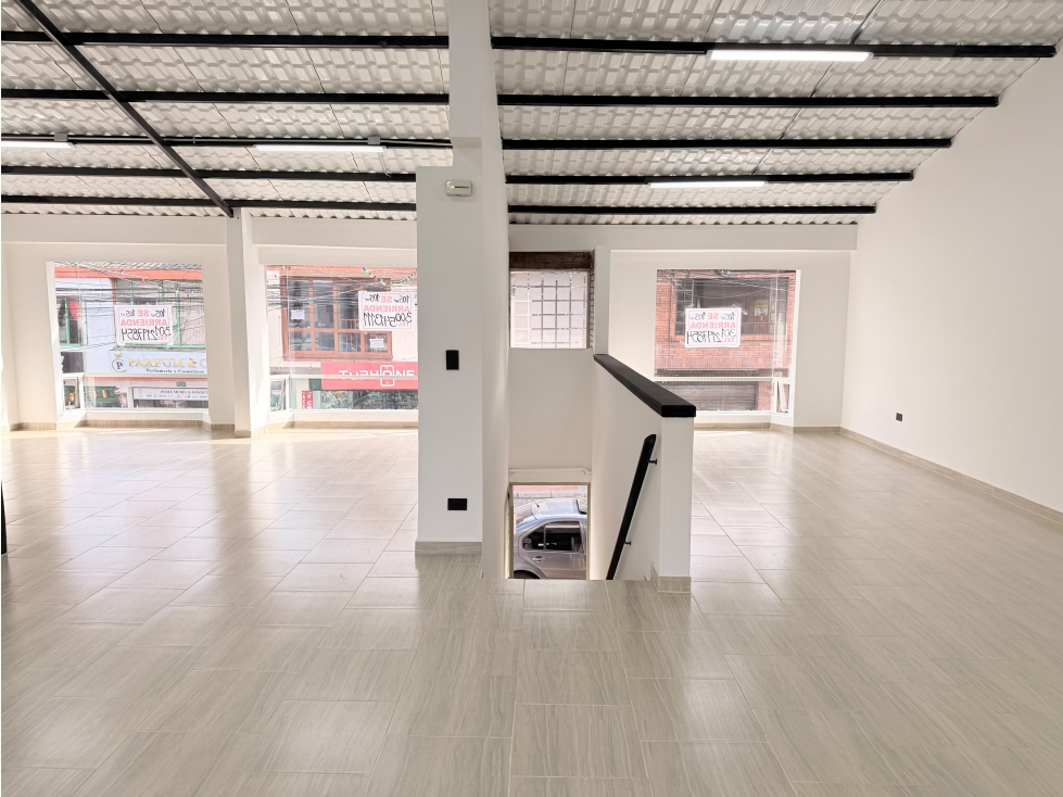 LOCAL COMERCIAL EN ARRIENDO COTA CENTRO - 2