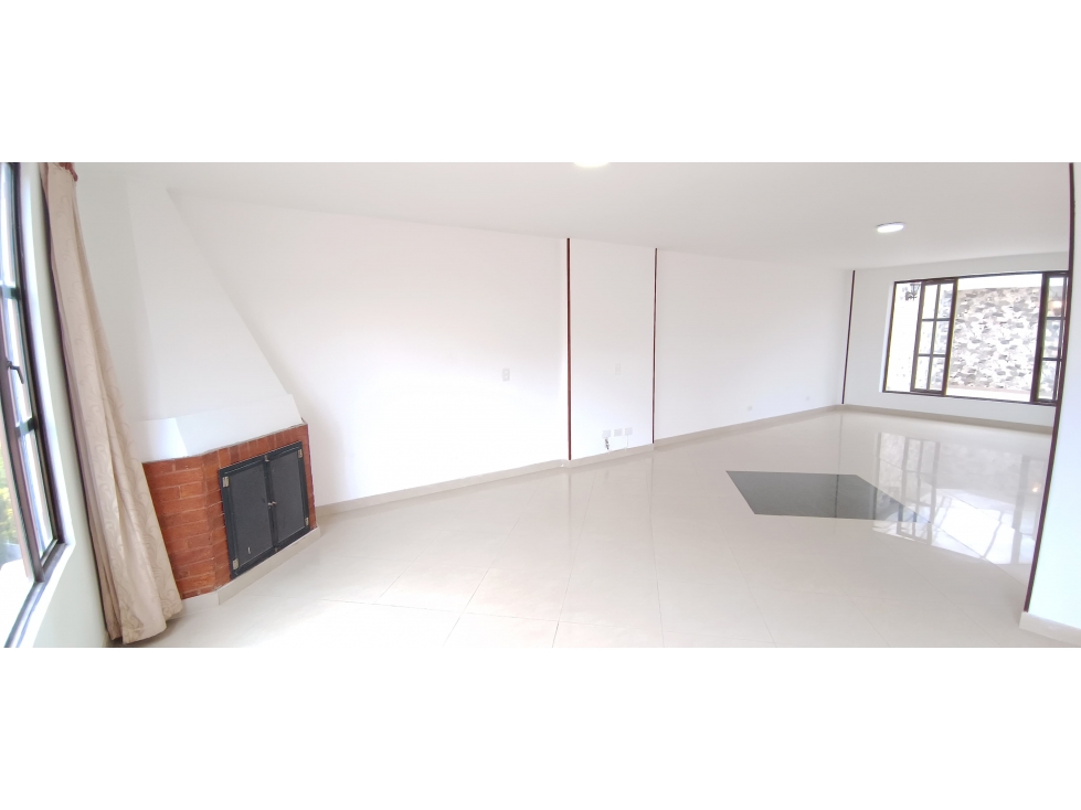 CASA EN VENTA EN COTA 4 HABITACIONES, ZONA BBQ Y SEGURIDAD 24/7 — foto 5