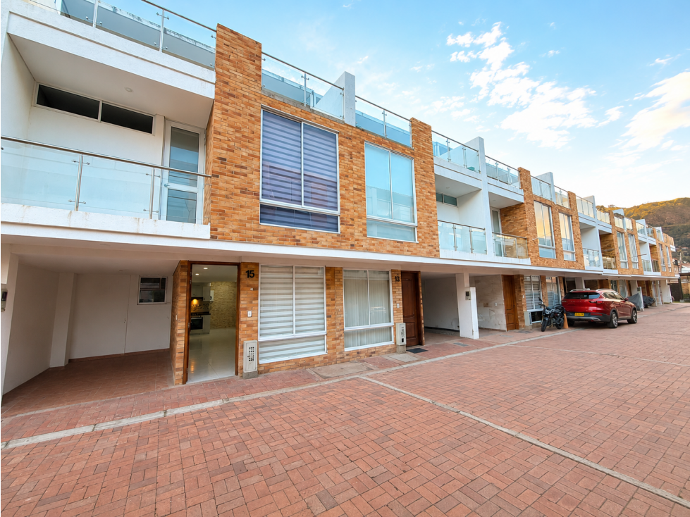 Arriendo Casa Cota conjunto Cerrado $ 3.500.000