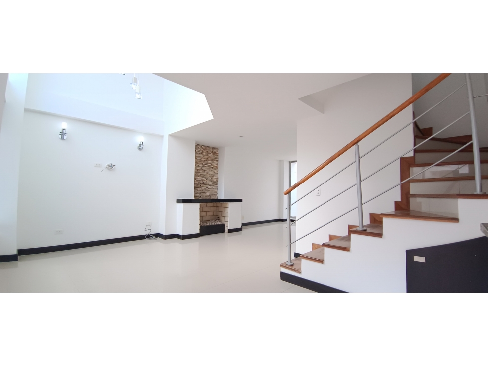Casa en Conjunto cerrado Cota ARRIENDO $ 3.000.000 — foto 2