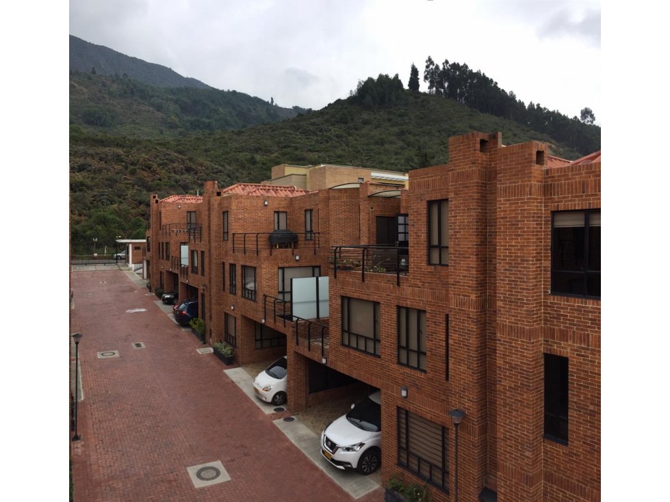 CASA 3 NIVELES CONJUNTO VENTA COTA 800 Millones - 3