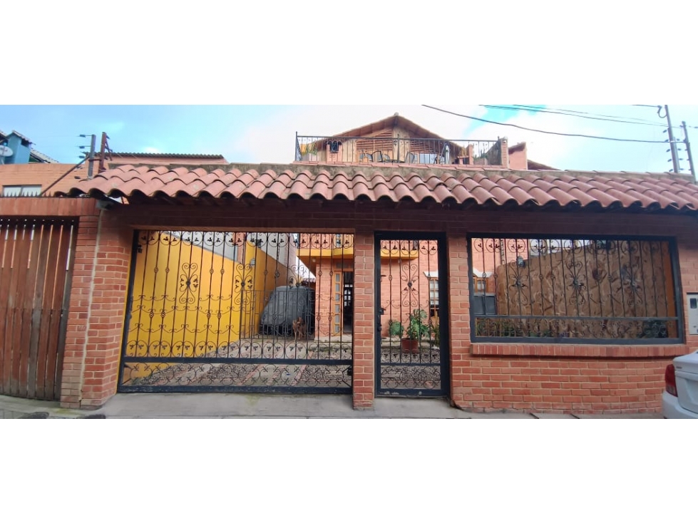 VENDO CASA EN COTA