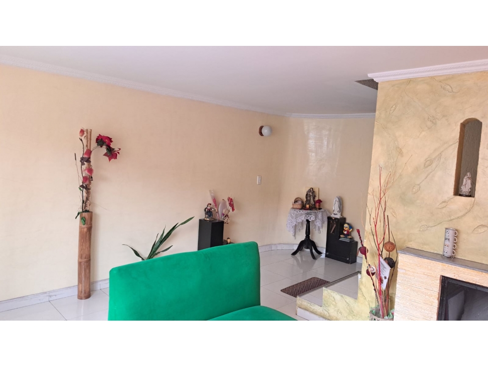 Venta de casa en Villas de Granada Calle 80 Btá — foto 4