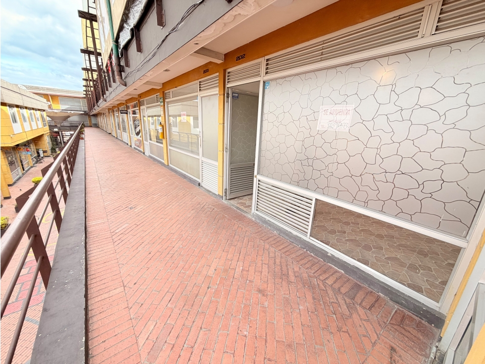 Arriendo Local en Cota $1.250.000 con Adm incluida - 1