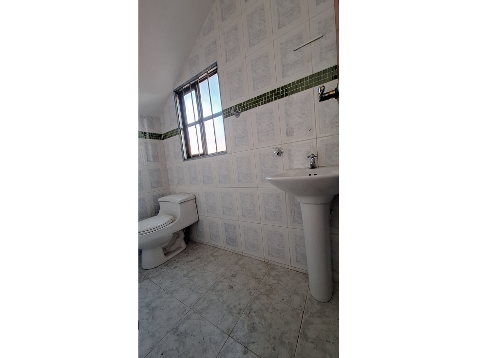 Arriendo Casa Cota Centro Urbana $ 2.900.000 - 5