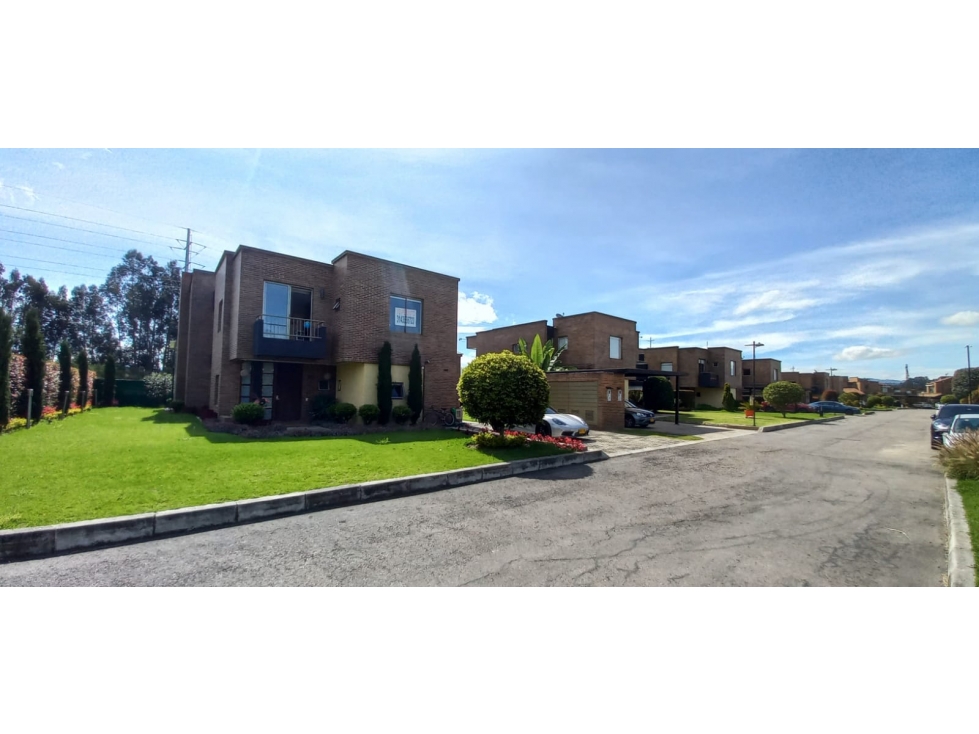 Venta de Casa Campestre en Club House $ 1.500.000.000 — foto 2