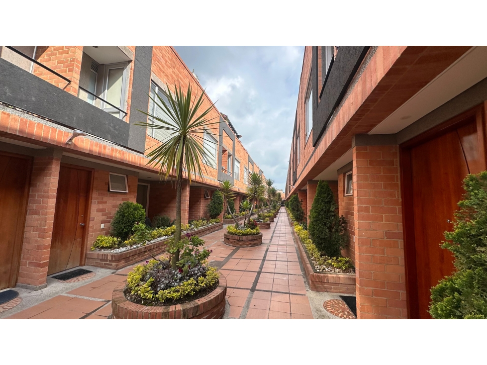 Exclusiva Casa en venta en Conjunto Cerrado Cota - $730.000.000