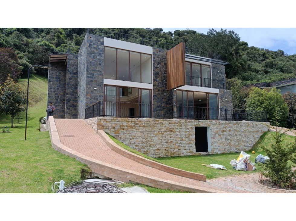 Venta de casa Club House en Yerbabuena chia $3.000.000.000