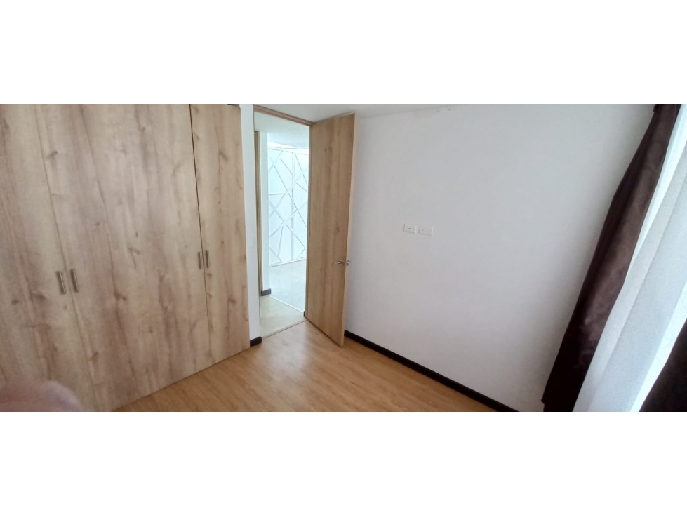 Arriendo Apto Cota centro $ 1.500.000 - 6