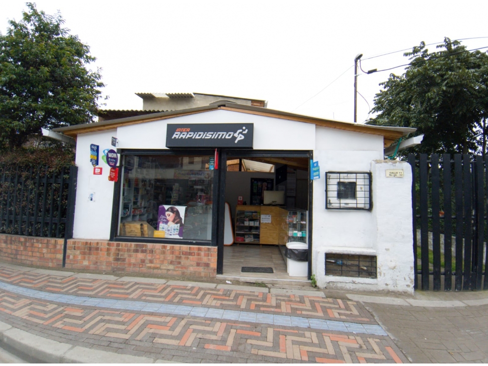 LOCAL COMERCIAL EN VENTA CON PUNTO INTERRAPIDISIMO Y PUNTO RED COTA - 1