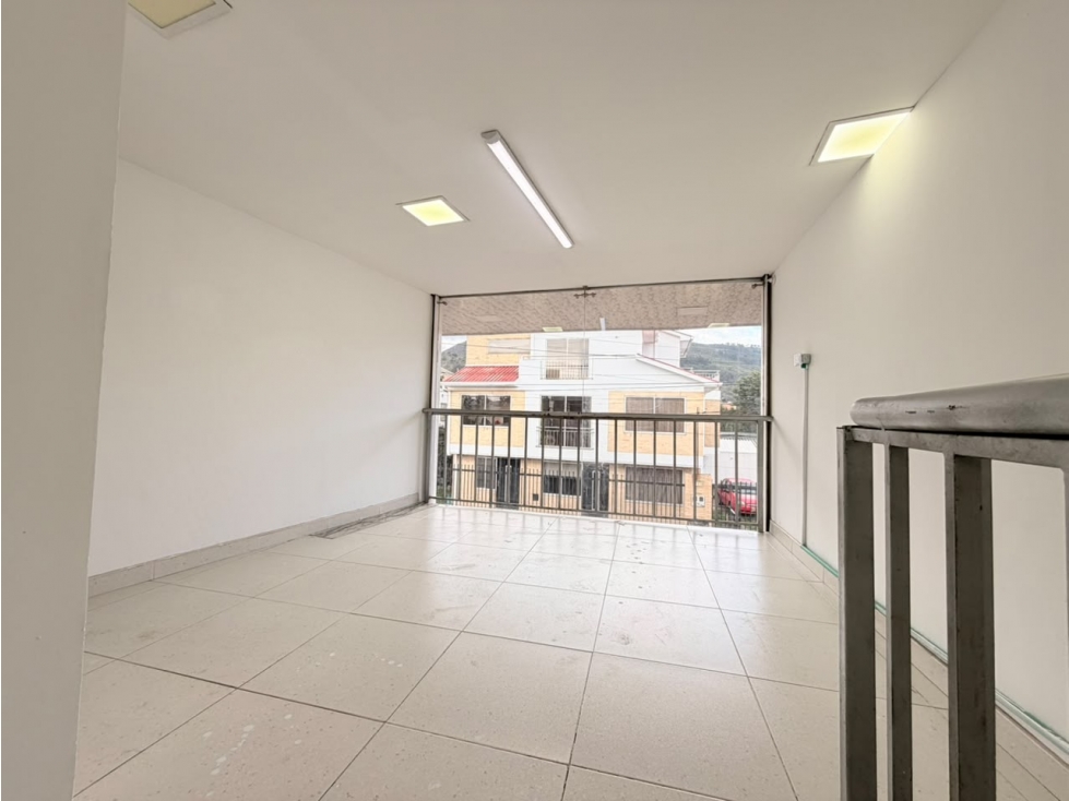 Arriendo Local en Cota $1.200.000 - 6