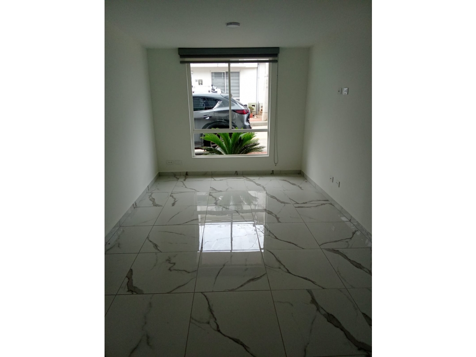 ¡CASA PARA ESTRENAR EN RENTA! - 1