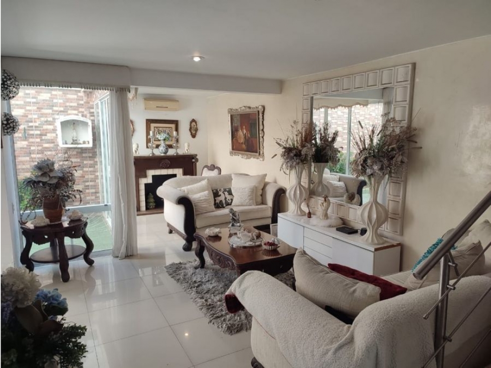 CASA EN VENTA EN LA CASTELLANA — foto 3