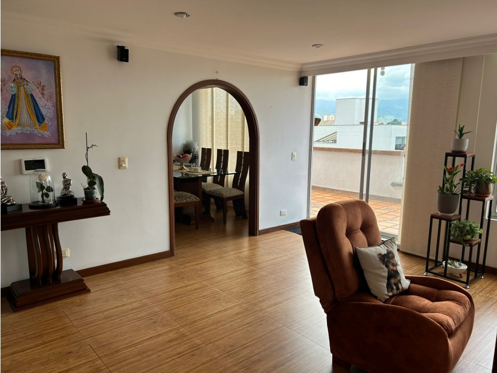 APARTAMENTO DUPLEX EN VENTA BARRIO VERSALLES